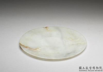 图片[2]-Jade support tray for a box with floral decoration, India-China Archive